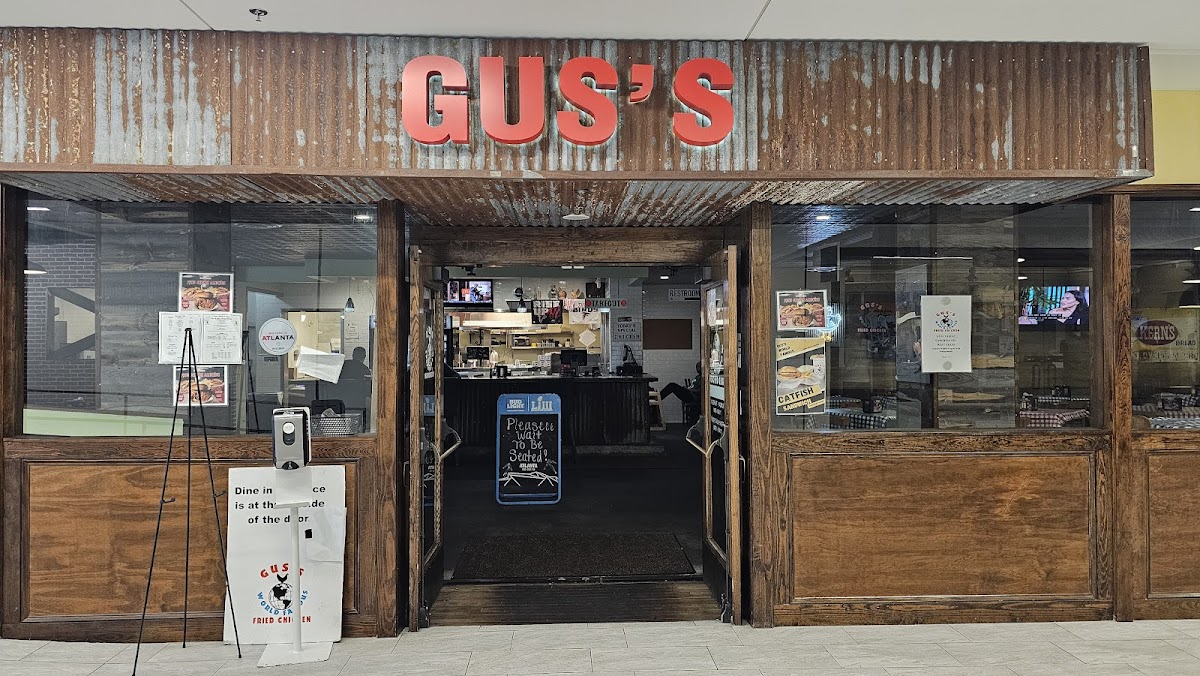 Gus’S World Famous Fried Chicken